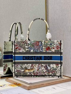 Dior M1296 Medium Book Tote Latte D-Constellation Embroidery Beige