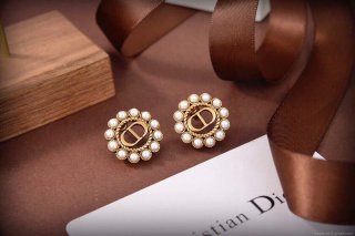 Dior E2049 Tribales Earrings D99145