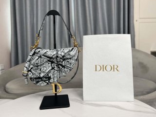 Dior M0455 Saddle Bag With Strap Black and White Ultramatte Calfskin