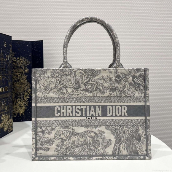 Dior Book Tote M1296 Medium Toile de Jouy Embroidery M0078