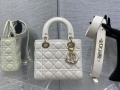 Dior M0531 Small Lady Dior Bag White Cannage with enamel buckle