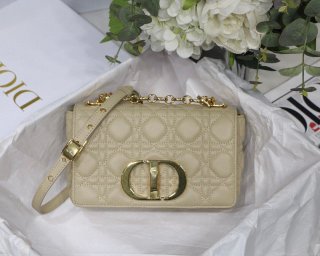 Dior M9241 Dior Small Dior Caro Bag Apricot