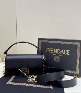 Fendi 8BR801 Baguette Brooch Bag Black