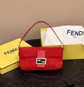 Fendi 8339 Baguette Middle Age Solid Color Series Underarm Bag Red