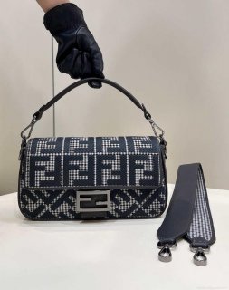 Fendi 8BR600 Baguette Gray houndstooth wool bag with FF embroidery