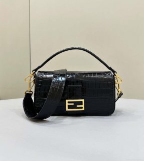 Fendi 8BR600 Baguette Medium Crocodile leather 8628 bag Black