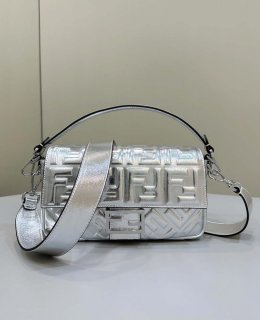 Fendi 8BR600 Baguette Medium Black leather 0135 bag Silver