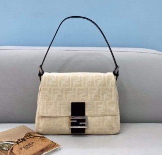 Fendi Bag 0121 Shoulder bag Beige