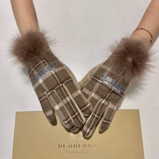 Burberry Women’s Gloves Burberry Wool Gloves B477880