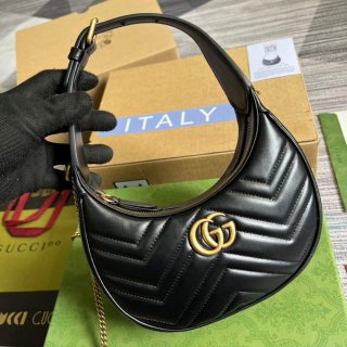 Gucci 699514 GG Marmont half-moon-shaped mini bag Black