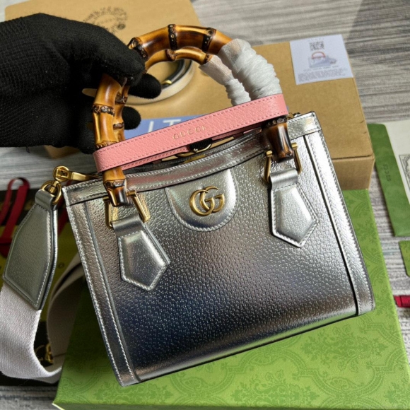 Gucci 702732 Gucci Diana Mini Tote Bag Silver