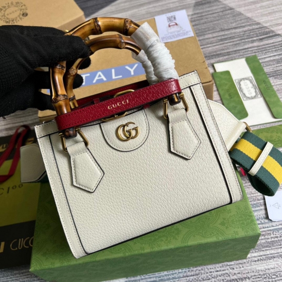 Gucci 702732 Gucci Diana Mini Tote Bag White leather