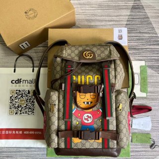 Gucci 690999 Gucci cat print skateboard backpack