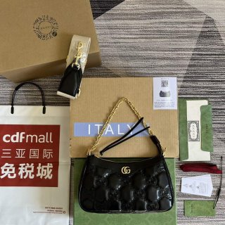 Gucci 735049 GG Matelassé Handbag Black