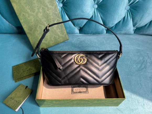 Gucci 739166 GG Marmont shoulder bag Black