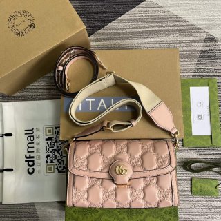 Gucci 724529 GG Matelassé Small Bag Pink