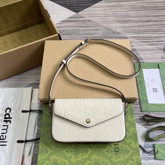 Gucci 772794 GG Super Mini Shoulder Bag White