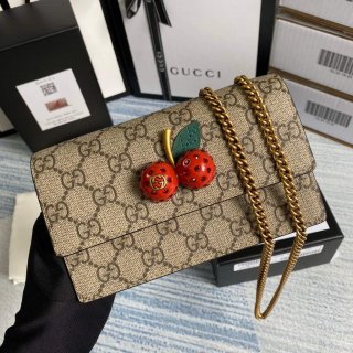 Gucci 481291 GG Supreme mini bag with cherries Red