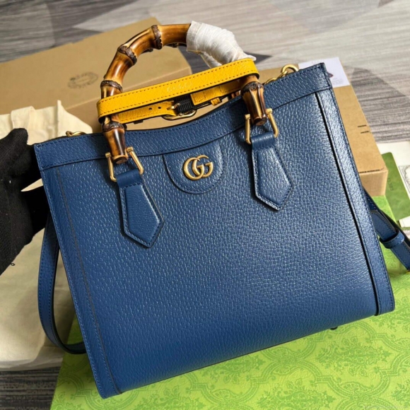 Gucci 702721 Gucci Diana Small Tote Bag Blue