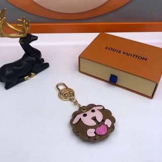 Louis Vuitton Keychains Fashion Key holder L62605