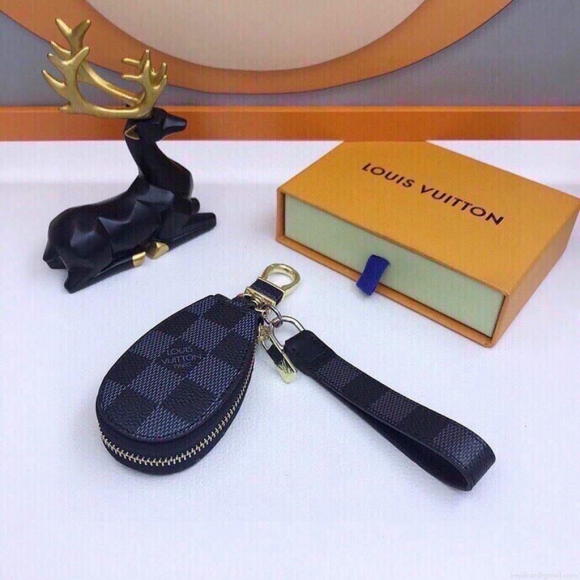 Louis Vuitton Keychains Fashion Key holder L62631