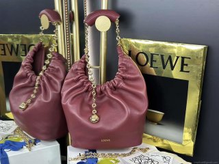 Loewe A914Q37X01 Medium Squeeze bag in nappa lambskin Wine Red