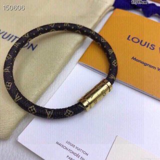 Louis Vuitton Bangle Bracelet Designer LV Jewelry L62803