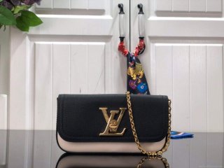 LV M80898 Louis Vuitton Lockme Pouch Black