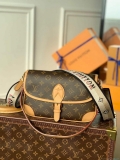 LV M45985 Louis Vuitton Diane Bag Monogram M46049