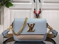 LV M59984 Louis Vuitton Lockme Tender Bleu