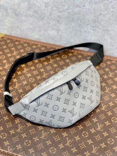 LV M46108 Louis Vuitton Discovery Bumbag Anthracite gray