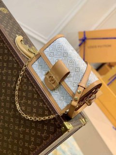 LV M59483 Louis Vuitton Dauphine MM Bag Monogram White