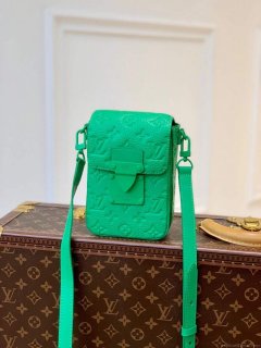 LV M81525 Louis Vuitton S-LOCK Vertical Wearable Wallet Minty Green