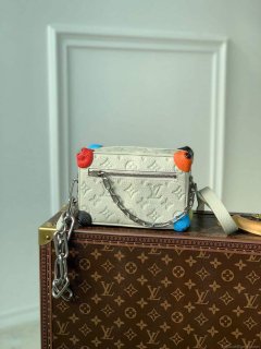 LV M81606 Louis Vuitton Mini Soft Trunk Chalk