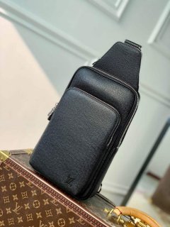 LV M30859 Louis Vuitton Avenue Sling Bag Black