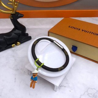 LV M8002E Louis Vuitton Hang It Bracelet Monogram