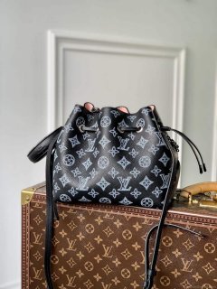 LV M21107 Louis Vuitton Bella Tote Bag Black