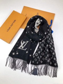 LV M70924 Louis Vuitton Monogram Split Scarf L60151