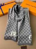 LV M70517 Louis Vuitton Petit Damier Scarf L60156