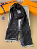 LV M70517 Louis Vuitton Petit Damier Scarf L60159