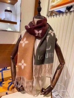 LV M70868 Louis Vuitton Reykjavik Gradient Scarf L60169