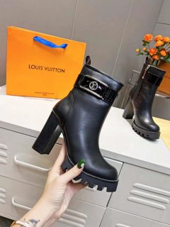 Louis Vuitton – Women’s Shoes – Stat Trail Ankle Boot – 2022 Collection – 1AA0O8 #002