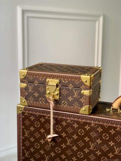 LV M20292 Louis Vuitton Coffret Tresor 24 Case Red