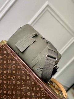 LV M21437 Louis Vuitton City Keepall Bag Khaki