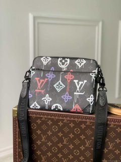 Louis Vuitton M21396 Trio Messenger Monogram LV Graffiti Orange