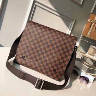 Louis Vuitton N41032 District MM Damier Ebène Bag