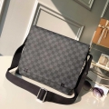 Louis Vuitton N41029 District MM Damier graphite Black