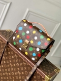 LV M46384 Louis Vuitton LV X YK POCHETTE MÉTIS Monogram