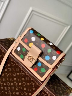 LV M46432 Louis Vuitton LV X YK Dauphine MM Bag Monogram