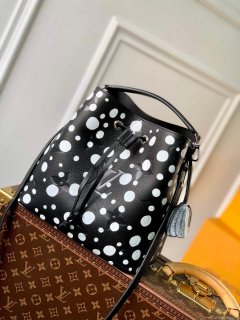 LV M21753 Louis Vuitton LV x YK Néonoé MM Bag Black White